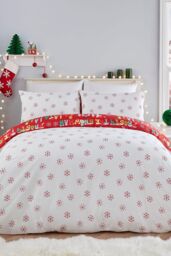 Fusion 'Santa's Little Helper' Text Crazy Festive Print Duvet Cover Set in Red - Size: Single - thumbnail 5
