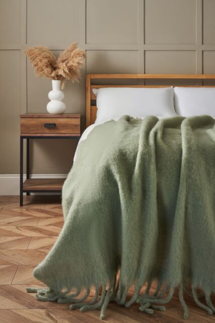 BHS Faux Mohair Tassle Throw in Green - Size: Small - image 1