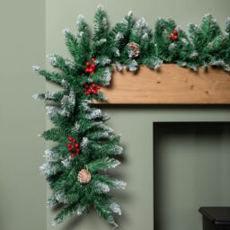 Samuel Alexander 2.7m Snow Tipped Christmas Garland with Red Berries, Cones & Bullet Tips in Dark Green - Size: 2.5m - thumbnail 3