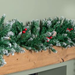 Samuel Alexander 2.7m Snow Tipped Christmas Garland with Red Berries, Cones & Bullet Tips in Dark Green - Size: 2.5m - thumbnail 5