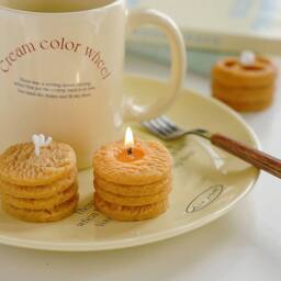 Voltico Cookies Shaped Scented Candles 4 Pack - Coffee & Milk Aroma in Orange - thumbnail 2