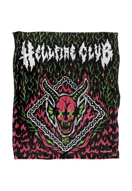 Stranger Things Hellfire Club Neon Flames Sketch 152 X 127 Cm Blanket in White - image 1