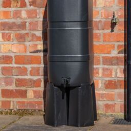 Samuel Alexander Strata 100 Litre Slimline Garden Water Butt with Filter Kit & Stand in Black - thumbnail 8