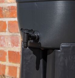 Samuel Alexander Strata 100 Litre Slimline Garden Water Butt with Filter Kit & Stand in Black - thumbnail 6