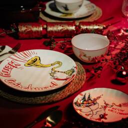 The Grinch Merry Grinchmas 12 Piece Dinner Set Christmas Dinnerware in White - Size: 12 Pack - thumbnail 2