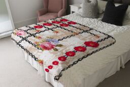 Benjamin Tate Design Flowers & Chains Blanket in Natural - Size: 120 cm x 150 cm - thumbnail 3