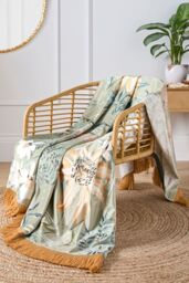 Soiree 'Sagara' Large Floral Print Soft Touch Velvet Throw in Green - Size: 130 cm x 180 cm