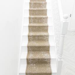 runrug Stair Runner Carpet - Reversible & Durable, 2mm - 'Tapestry' in Brown - Size: 60 cm x 690 cm - thumbnail 4