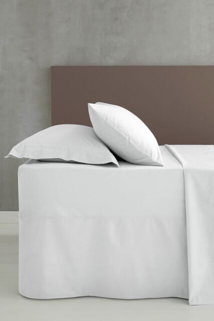 Catherine Lansfield 'Easy Iron Percale' Combed Polycotton 25cm Depth Sheet in White - Size: King Fitted - image 1