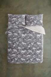 Deyongs Woodland Folk Animal Print Fleece Duvet Cover Set with Cosy Sherpa Reverse in Grey - Size: Single - thumbnail 3