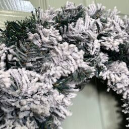 Samuel Alexander Premier Flocked Woodcote Pine Flocked Wreath 50cm in Green - thumbnail 5