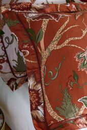 Paoletti Botanist Floral 200TC Cotton Sateen Duvet Cover Set in Maroon - Size: Double - thumbnail 4