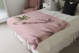 Benjamin Tate Design Botanical leaf on pink Designer Blanket in Natural - Size: 120 cm x 150 cm - thumbnail 4