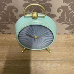 Minster Table Clock - L5 x W19 x H22 cm - Sea Green - Size: 1 Pack - thumbnail 4