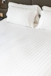Neel Blue 300TC Cotton Fitted Sheet, White Satin Stripe, Super King, 180x200x30cm - Size: Super King - thumbnail 4