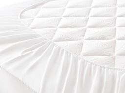 surrey down Luxury Quilted Waterproof Mattress Protector in White - Size: Double Fitted - thumbnail 2