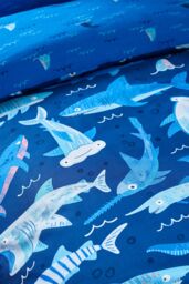 Catherine Lansfield 'Jawsome Shark' Reversible Duvet Cover Set in Navy - Size: Junior - thumbnail 4