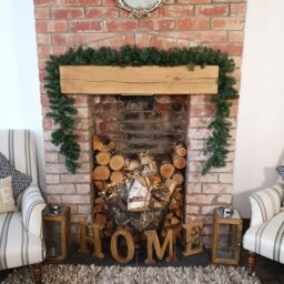 Samuel Alexander 2.7m (9ft) Plain Green Imperial Pine Christmas Garland - thumbnail 2