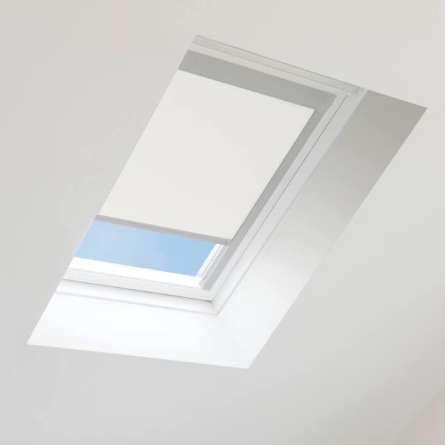 Bloc Blinds Blackout Blind for Velux Roof Window - White in Silver - Size: UK08 - image 1