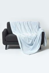Homescapes Mora Faux Fur Velvet Throw in Blue - Size: 130 cm x 160 cm - thumbnail 1
