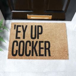 Artsy Mats Funny Ey Up Cocker Slang Doormat in Black - Size: 40 cm x 60 cm - thumbnail 2
