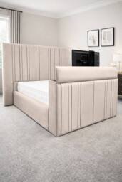 PARADISE BEDS LTD Smart Screen Velvet Upholstered Smart TV Bed Frame - Plush Velvet in Cream - Size: King - thumbnail 1