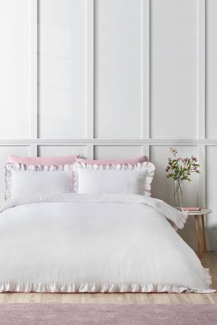 Catherine Lansfield 'So Soft Mono Frill' Duvet Cover Set in Pink - Size: King - image 1