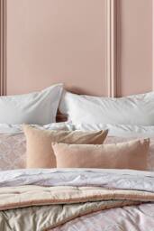 CHRISTY Luxury Filled Velvet 'Jaipur' Rectangle Cushions in Dusty Pink - Size: 30 cm x 50 cm - thumbnail 2