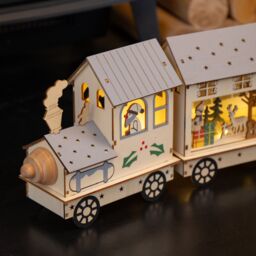 Samuel Alexander 16cm LED Battery Operated Indoor Wooden Christmas Train & Carriages Scene - thumbnail 3
