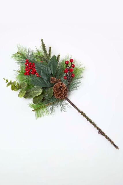 Homescapes Artificial Bouquet Winter Woodland & Eucalyptus Single Stem in Green - image 1