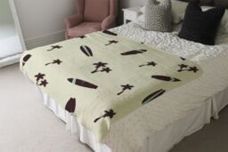 Benjamin Tate Design Surf Board & Palm Silhouettes Blanket in Natural - Size: 120 cm x 150 cm - thumbnail 3