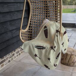 Benjamin Tate Design Surf Board & Palm Silhouettes Blanket in Natural - Size: 120 cm x 150 cm - thumbnail 4