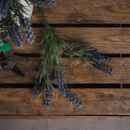 Lemon Pavilion Furniture and Decor Small Lavender Spray Artificial Flower - L25 x W25 x H34 cm - Purple - thumbnail 2