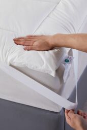 Homescapes Premium Wool Mattress Topper Deep Fitting Comfort in White - Size: King - thumbnail 4