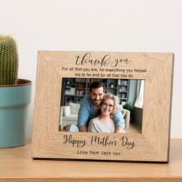 Uniqueful Women's Personalised Happy Mothers Day Wood Picture Frame 6x4 for Mum in Brown - thumbnail 4