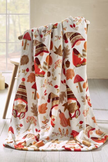 Catherine Lansfield 'Woodland Gonks' Cosy Fleece Blanket Throw in Natural - Size: 130 cm x 170 cm - image 1
