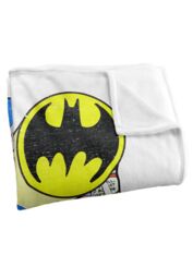 DC Comics Batman Out of The Pages Blanket 152 x 127 cm in White - thumbnail 3