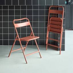 sweeek Set of 2 folding steel garden chairs in Terracotta - thumbnail 4