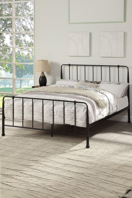 SlumberWorx Hitchin Black Metal Industrial Bed Frame - Size: King - image 1