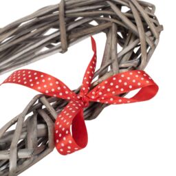 Red Hamper Small Heart Wreath with Red Spotty Ribbon in Brown - thumbnail 3
