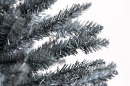 Shatchi Artificial Flocked Slim Christmas Frosty Green Pencil Tree Home Decorations with Pointed Tips & Metal Stand - Size: 5ft - thumbnail 6