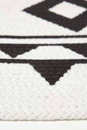 Homescapes Lia White & Black Mandala Handoven Cotton Rug - Size: 120 cm diameter - thumbnail 4