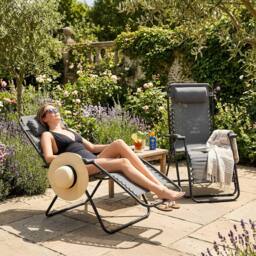 Harbour Housewares 2 Piece Zero Gravity Chair Set in Grey - thumbnail 2