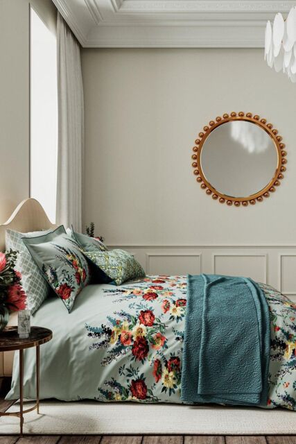 V & A 'Botanical Harmony' Cotton Duvet Cover Set in Teal - Size: Single - image 1