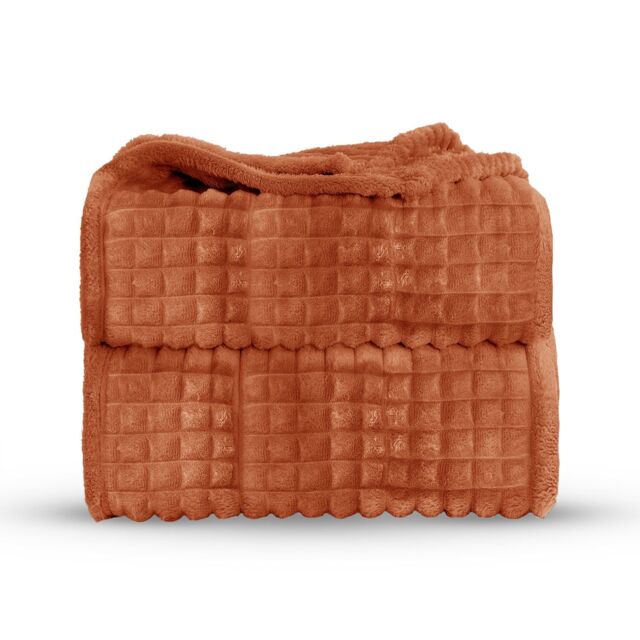 Velosso Thermal Plush Waffle Design Blanket - Contemporary Embossed Fur Throw in Terracotta - Size: 200 cm x 240 cm