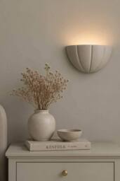 ValueLights Leonardo Scallop Curve Ceramic Flush Wall Sconce Light in Mid Grey
