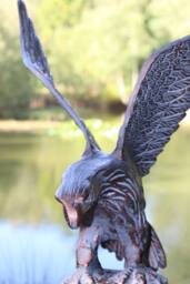 Inspirational Gifting Eagle Swooping Garden Sculpture Ornament Statue in Bronze - thumbnail 6