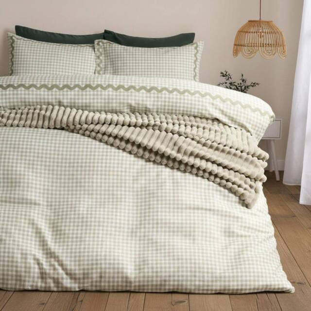 OHS Gingham Wave Border Bedding Set Microfibre Duvet Cover with Pillowcase in Pale Green - Size: Double - image 1