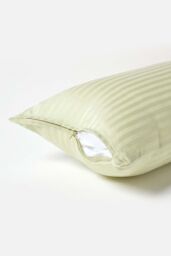 Homescapes Continental Egyptian Cotton Pillowcase 330 TC, 40 x 80 cm in Green - thumbnail 3