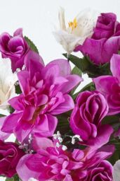 Homescapes Set of 2 Roses & Peonies Artificial Flowers in Grave Vases - thumbnail 5